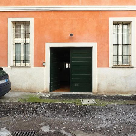 Enchanting Loft Between History And Tranquility Milano Exterior foto