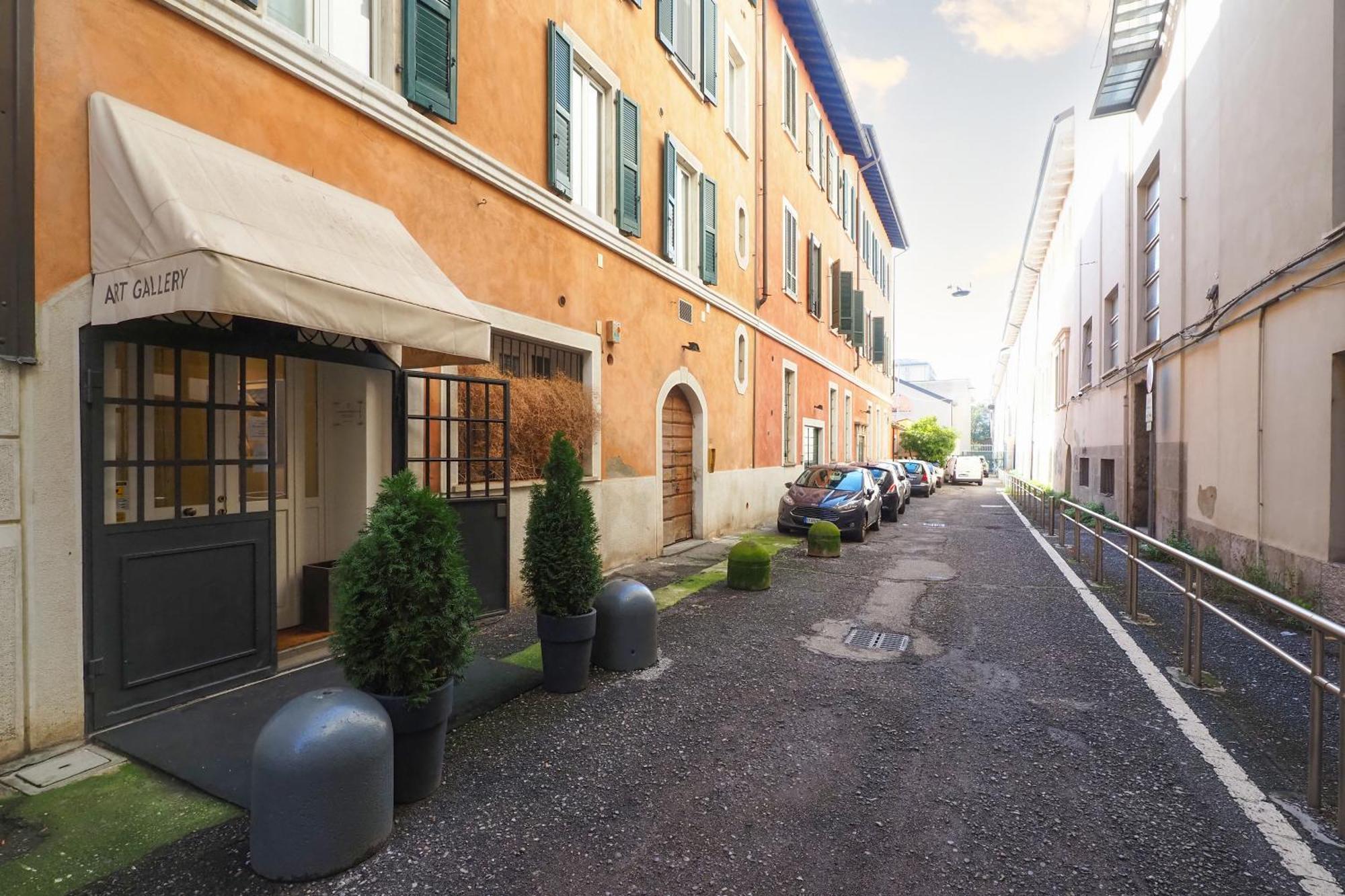 Enchanting Loft Between History And Tranquility Milano Exterior foto